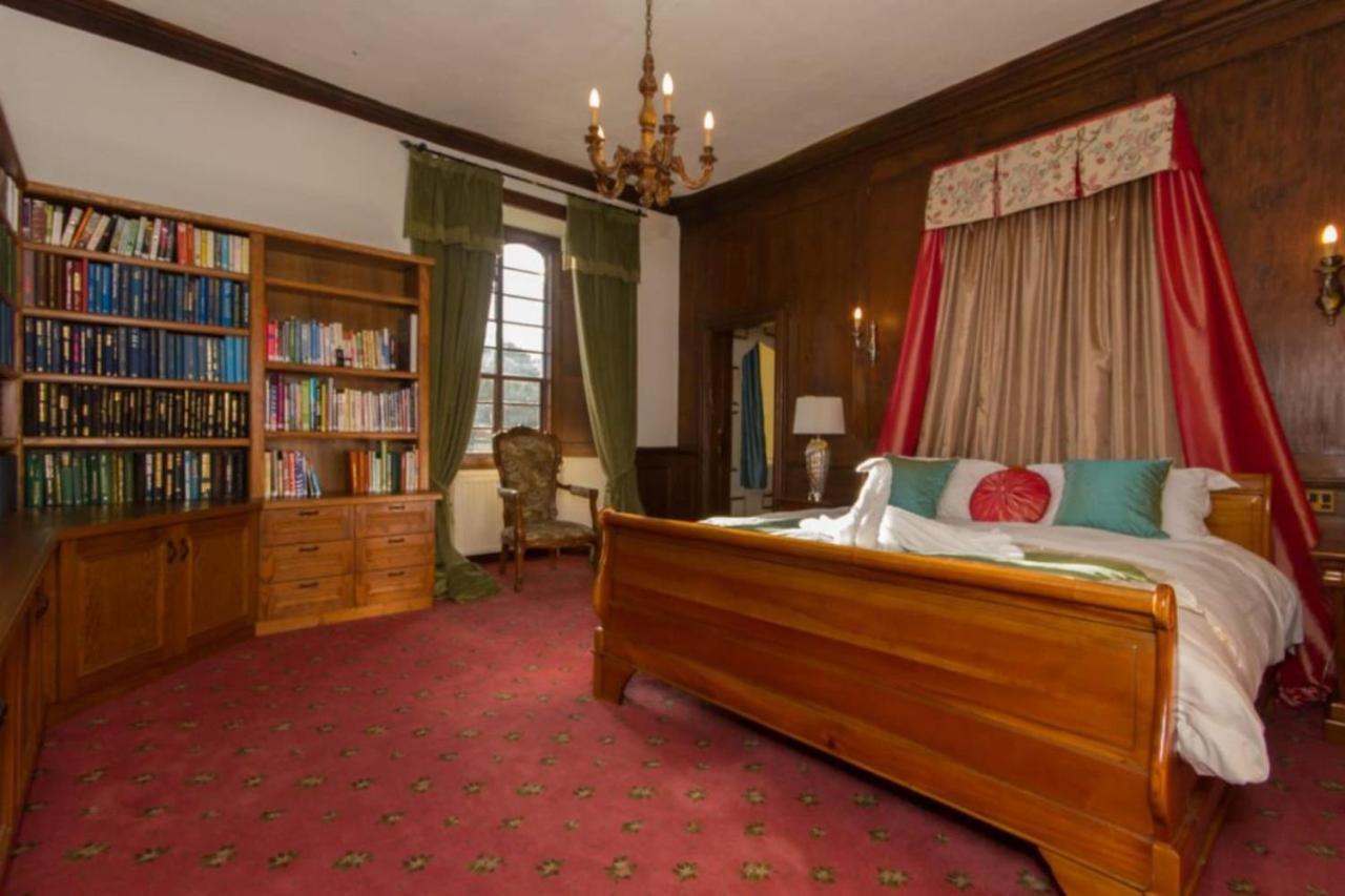 Hockwold Hall - Former Royal Residence Hockwold cum Wilton Екстериор снимка
